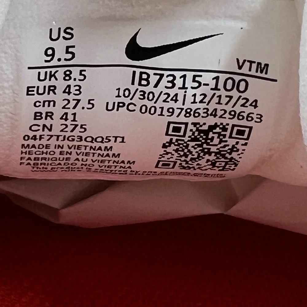 Nike Air Zoom Vomero 18 Hyper Pink Men Running Shoes Sz 9.5 New Rare IB7315-100